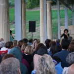 Goddess - Divino Mediterraneo. "Circe o il profumo dei maiali" | Monte Rinaldo, La Cuma, 8 settembre. In collaborazione con BookMarchs, l'altra voce. Isabella Carloni e il pubblico.
